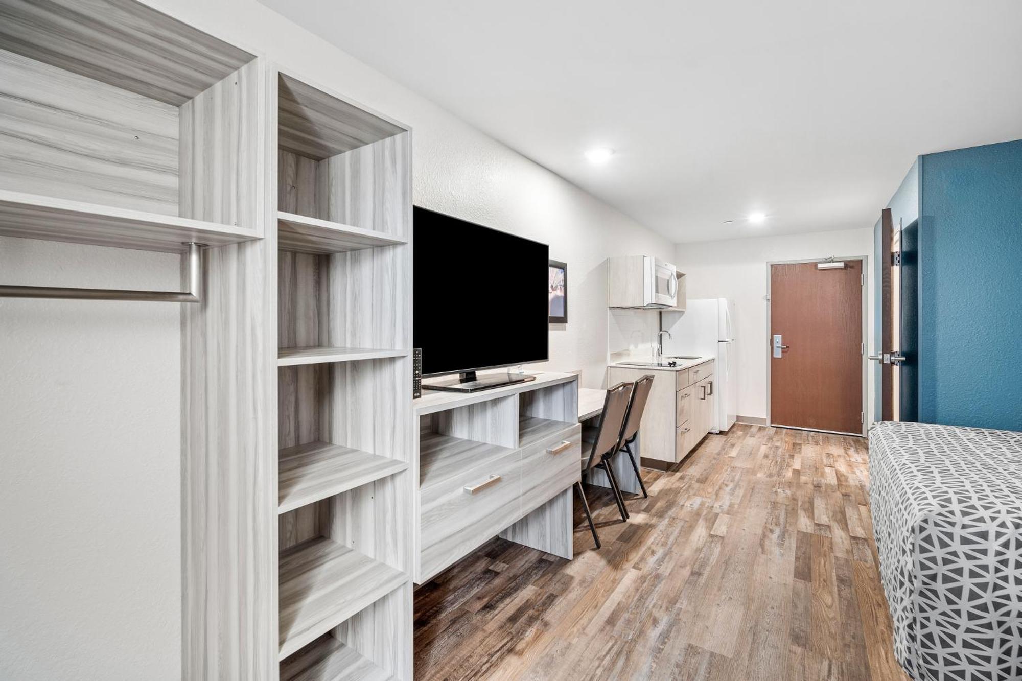 QUEEN SUITE
